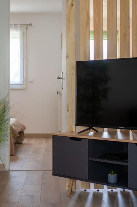 Fully Equipped Apartment With Parking 6 Beds Марсель Экстерьер фото